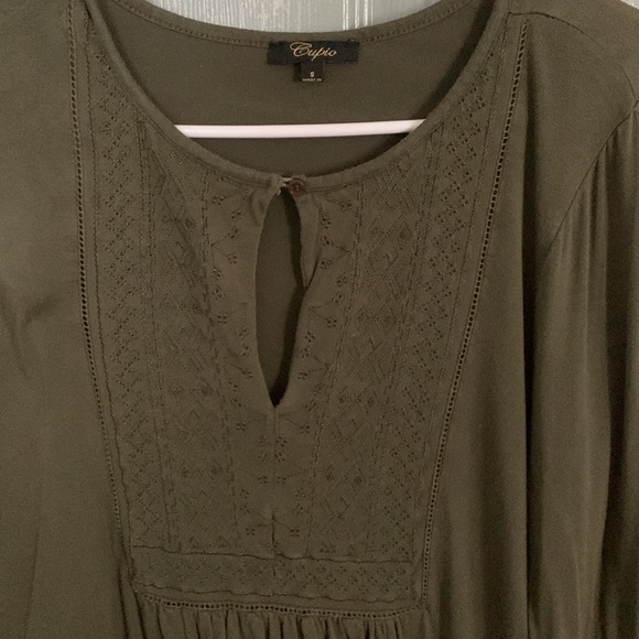 Olive Green Keyhole Top - Picture 4 of 4